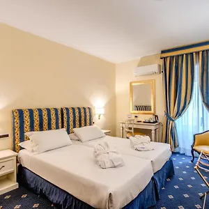 **** Hotel Napoleon Italy
