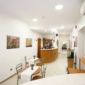 Zara Hotel
