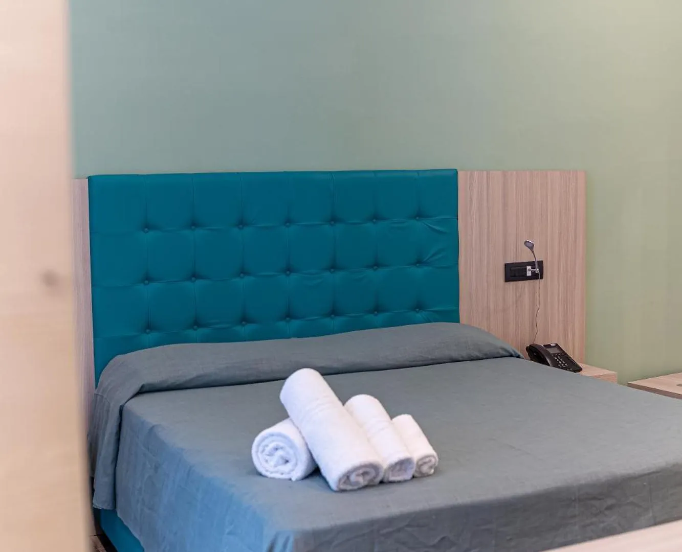 Residenza San Lorenzo Naples