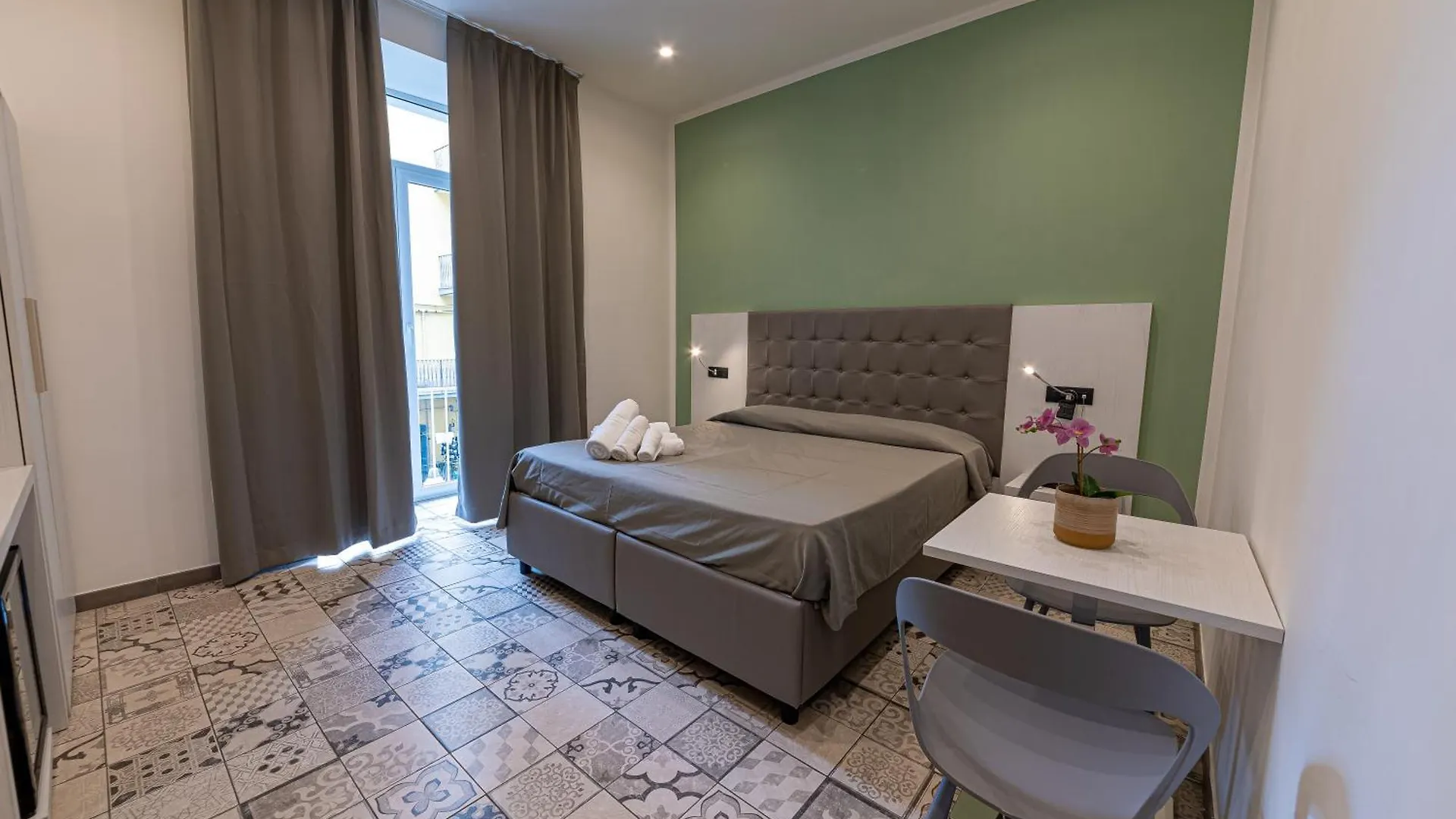 Bed & Breakfast Residenza San Lorenzo Naples